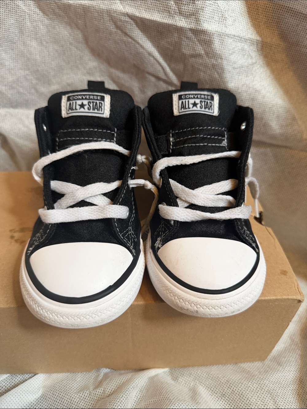 Converse little Kids Black and White High Top Sneakers size 10